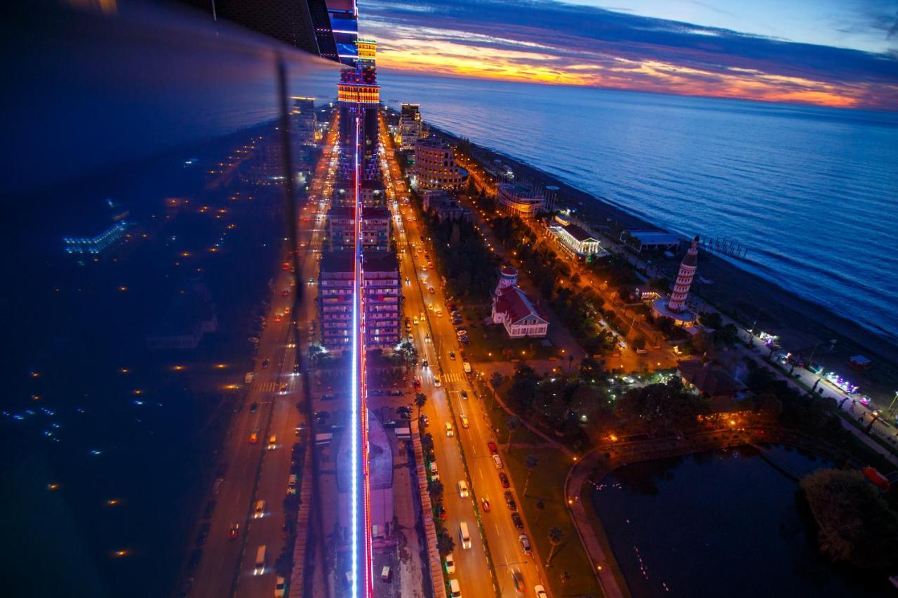 Orbi City Luxury Suite บาทูมิ ภายนอก รูปภาพ