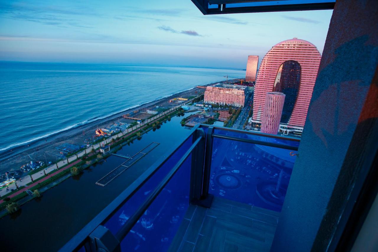 Orbi City Luxury Suite บาทูมิ ภายนอก รูปภาพ